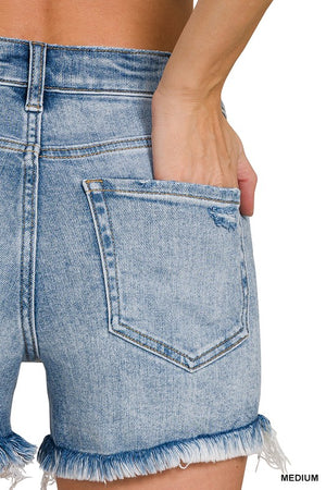 Zenana Frayed Hem Shorts in medium Wash